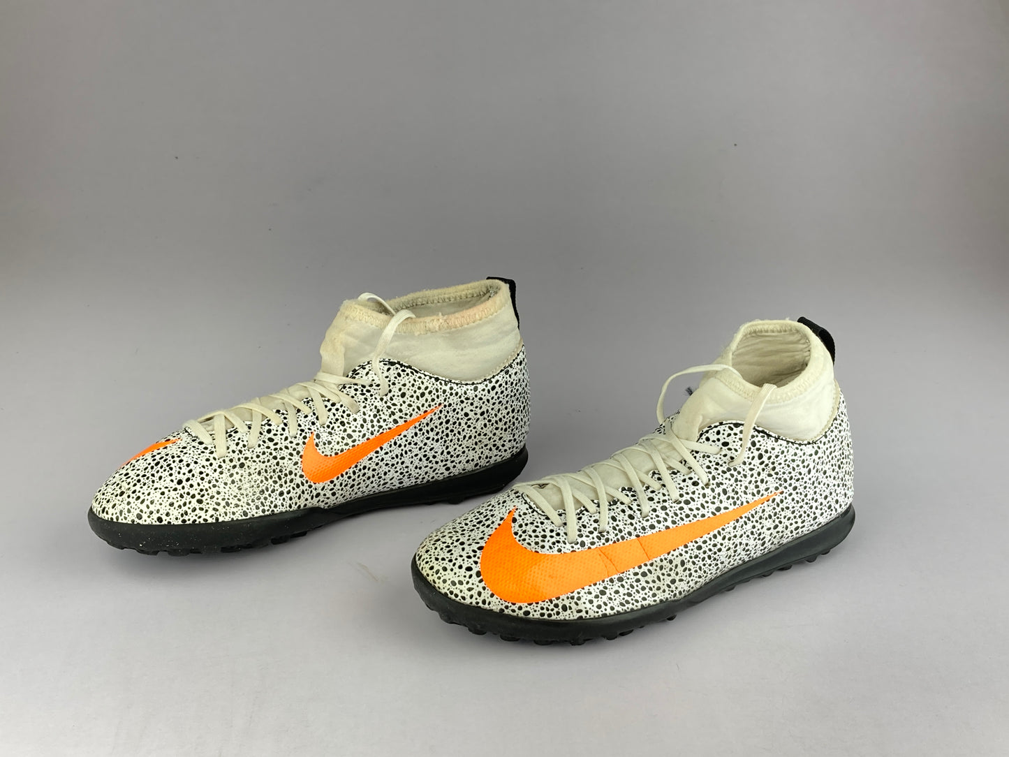 Shoes that are available online in Pakistan at athleticorner.com