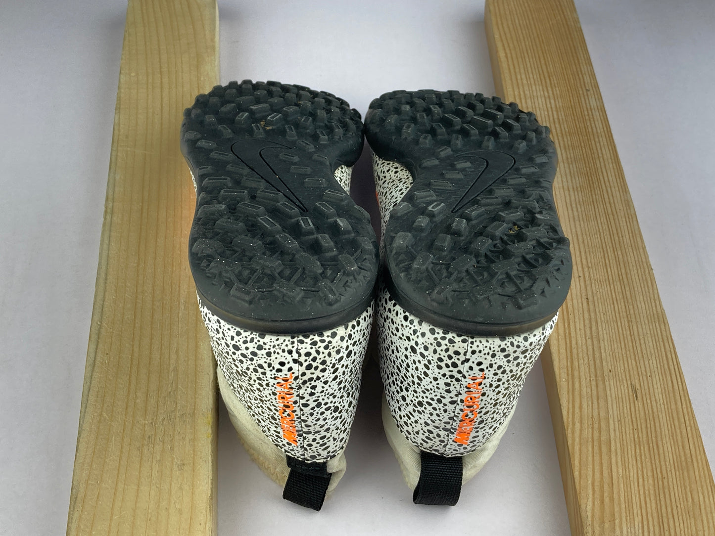Shoes that are available online in Pakistan at athleticorner.com