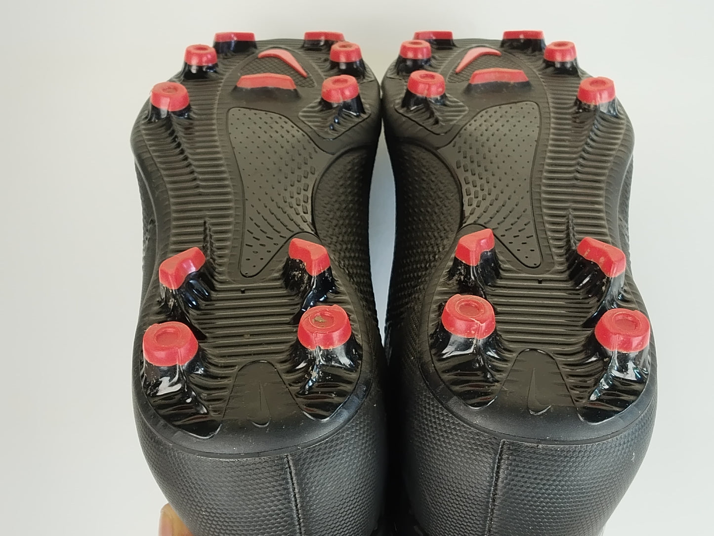 Nike Phantom GT 2 Club MG Shadow - Black/Summit White/Bright Crimson