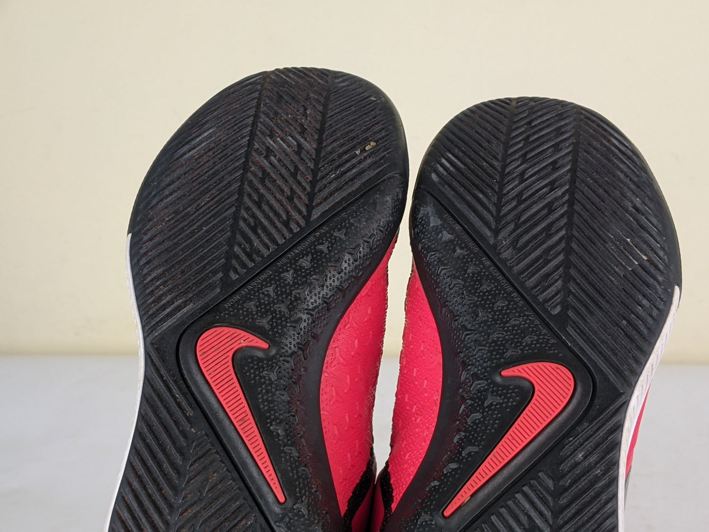 Nike Phantom VSN Academy DF IC Junior 'Red