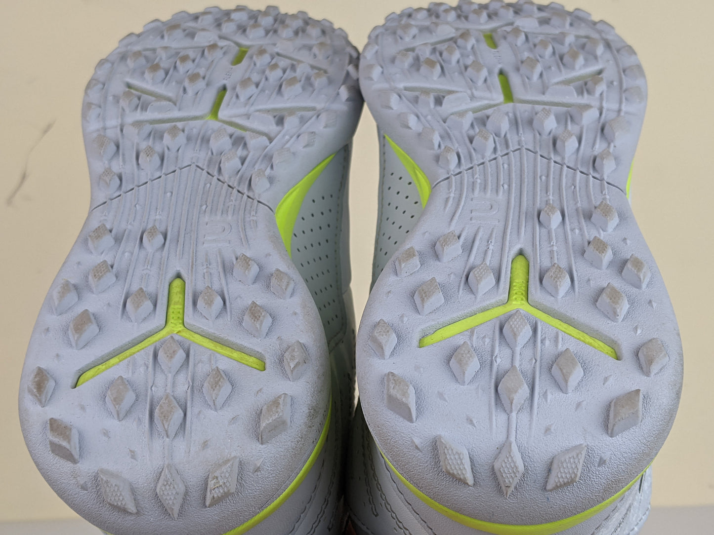 Kipsta Viralto I HG TF 'Grey