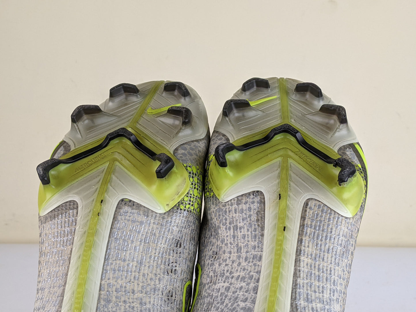 Nike Mercurial Superfly 8 Elite FG Silver Safari - White/Black/Metallic Silver/Volt