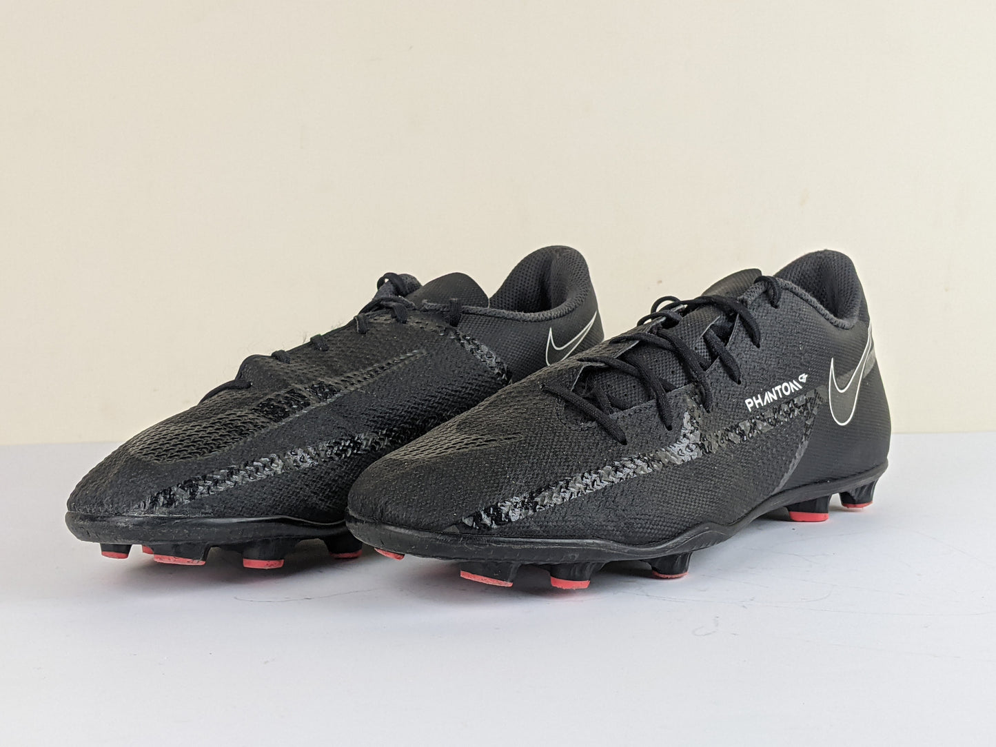 Nike Phantom GT 2 Club MG Shadow - Black/Summit White/Bright Crimson