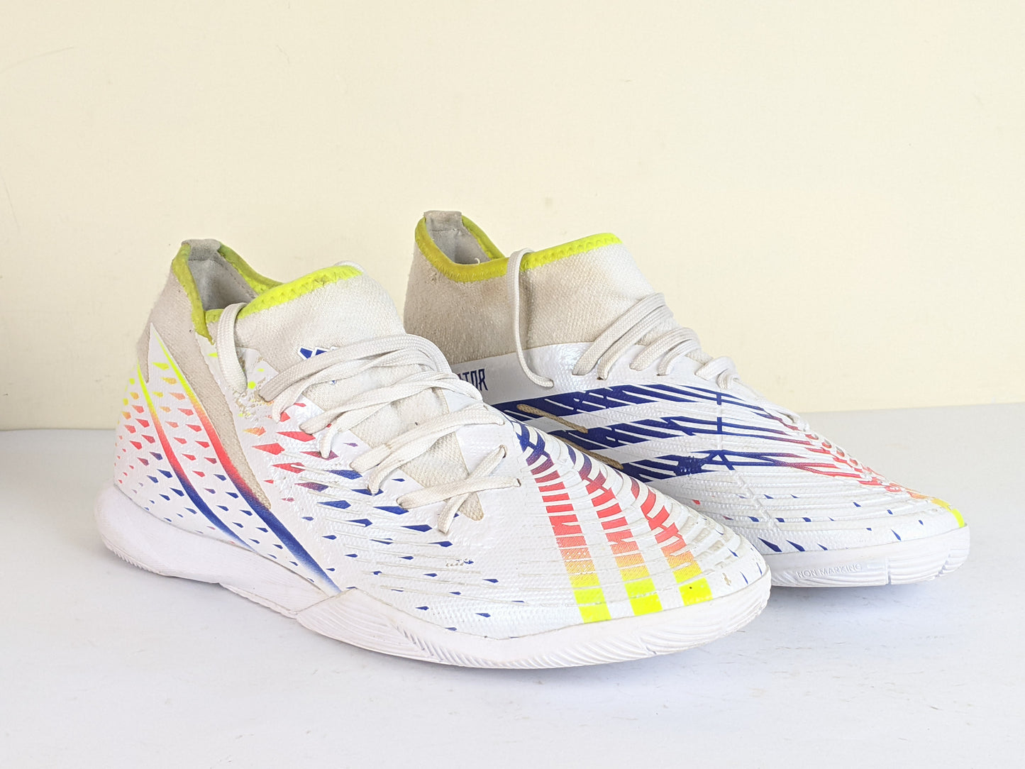adidas Predator Edge .3 IN Al Rihla - Footwear White/Solar Yellow/Power Blue