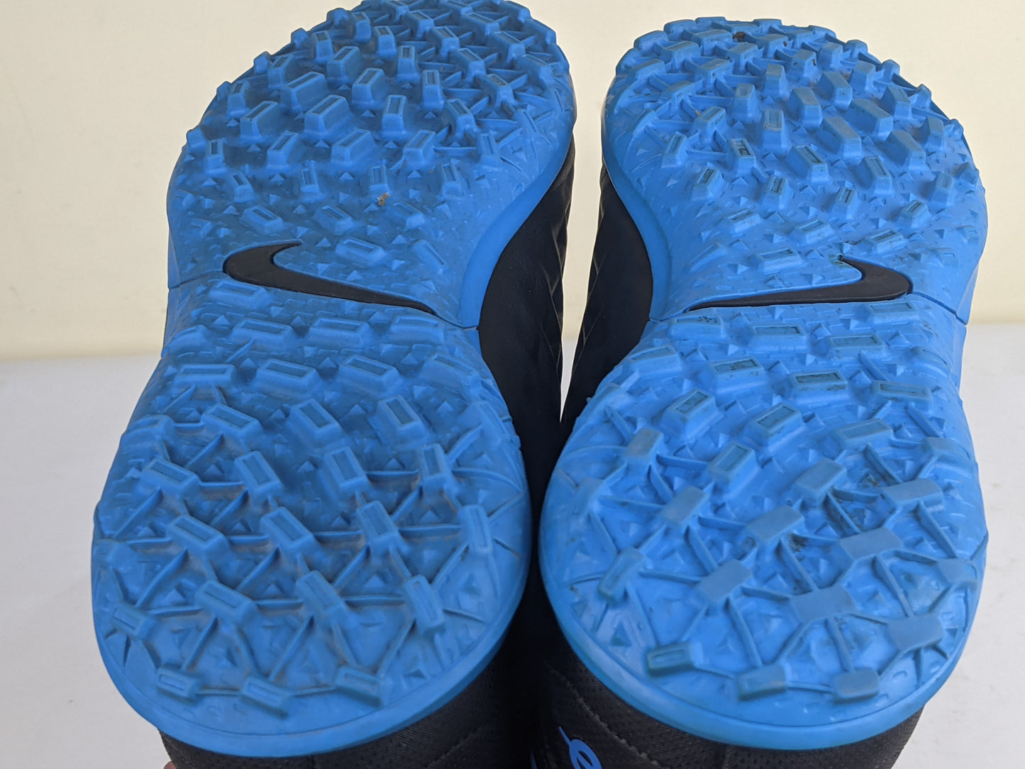 Nike Tiempo Legend 8 Club TF Under The Radar - Black/Blue Hero