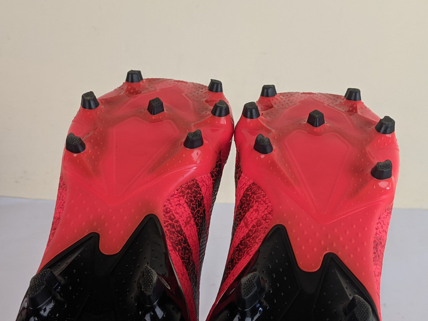 adidas Predator Freak .3 Laceless FG Meteorite - Red/Core Black/Solar Red