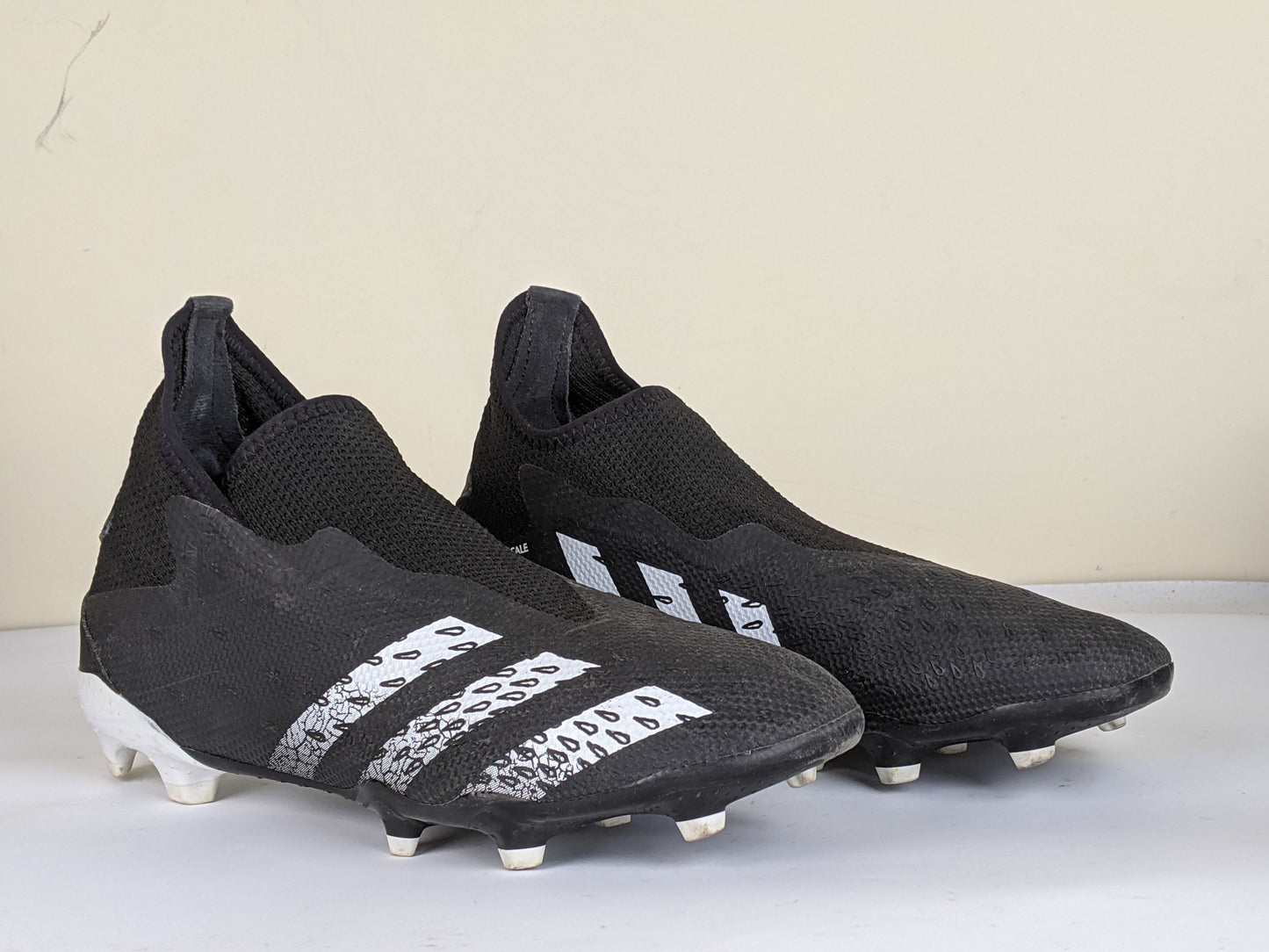 adidas Predator Freak .3 Laceless FG/AG Escapelight - Core Black/Footwear White