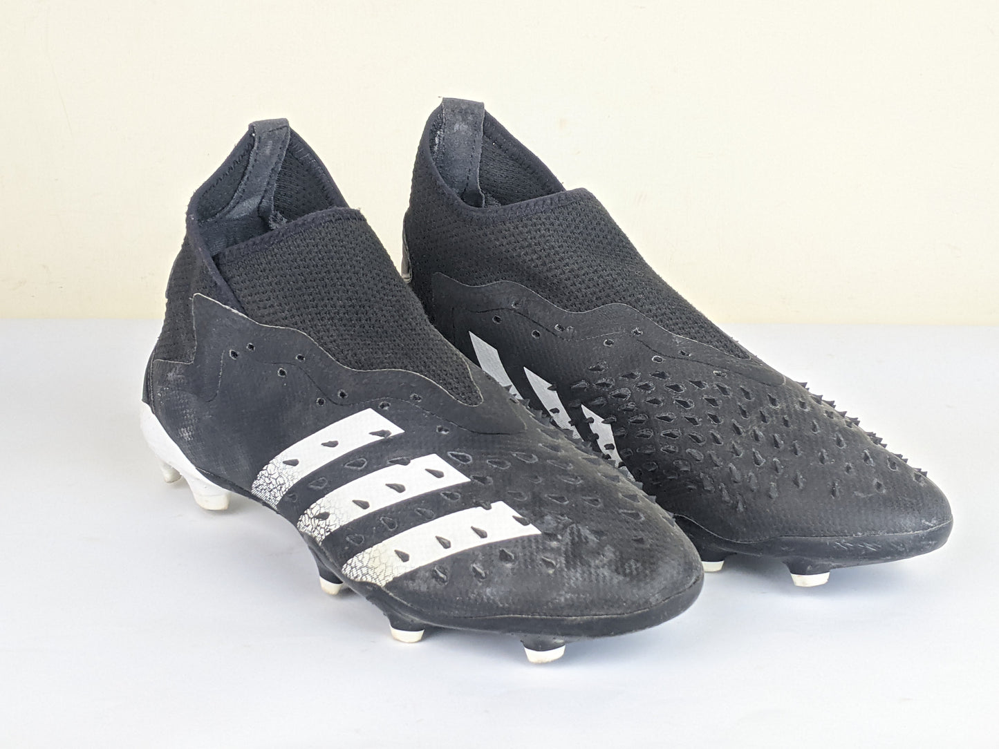 adidas Predator Freak .2 FG/AG Escapelight - Core Black/Footwear White