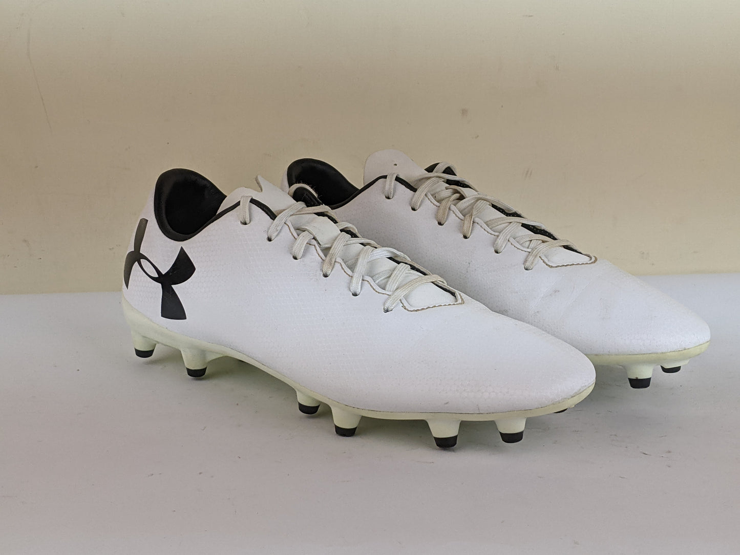 Under Armour ClutchFit Force 3.0 FG 'White/Black
