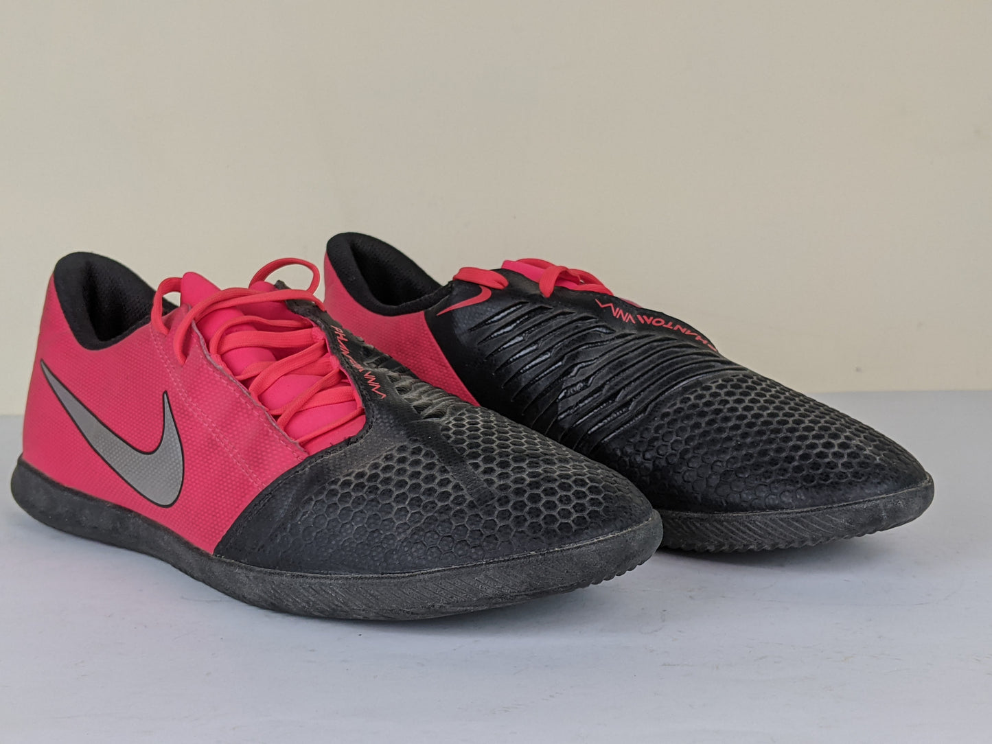 Nike Phantom Venom Club IC Future Lab - Laser Crimson/Metallic Silver/Black