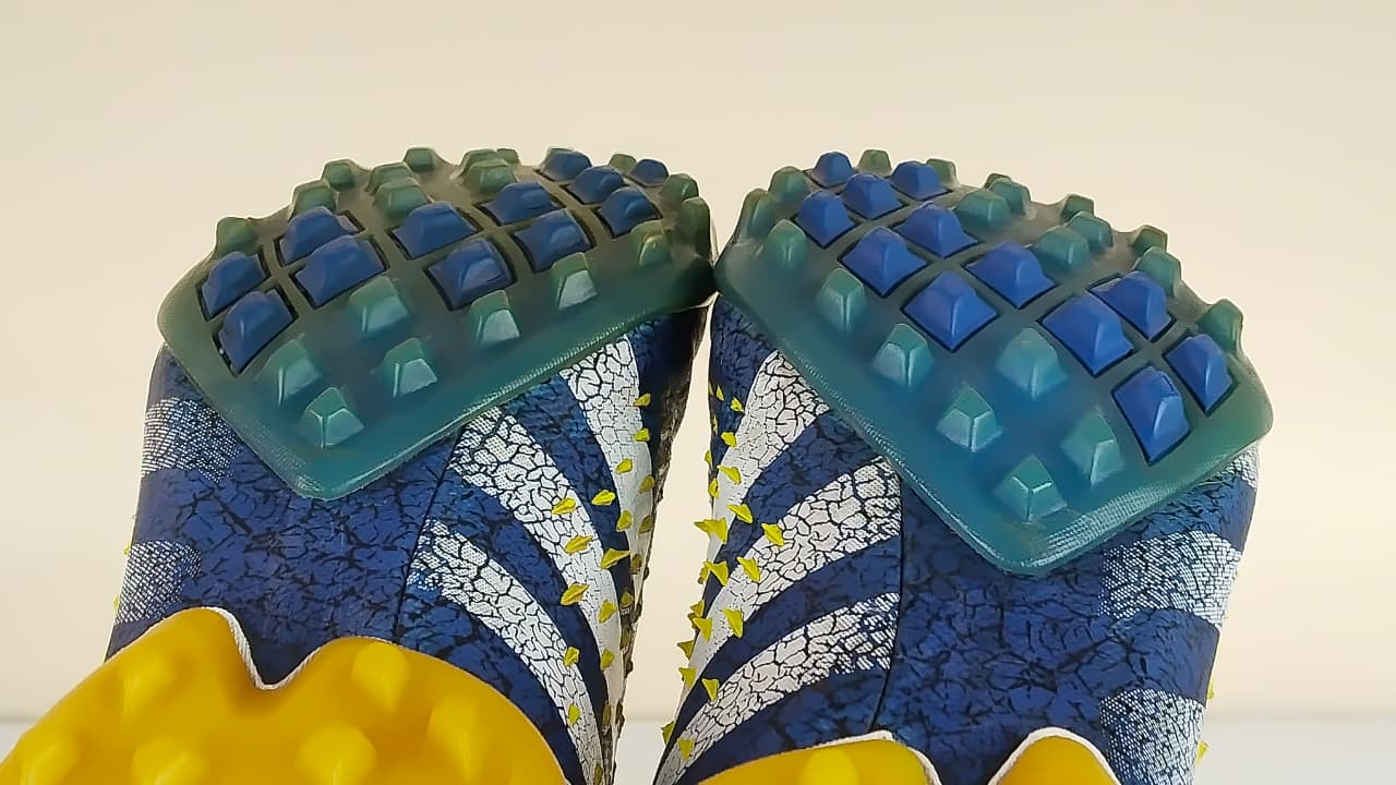 adidas Predator Freak + TF Superlative - Core Black/Footwear White/Solar Yellow