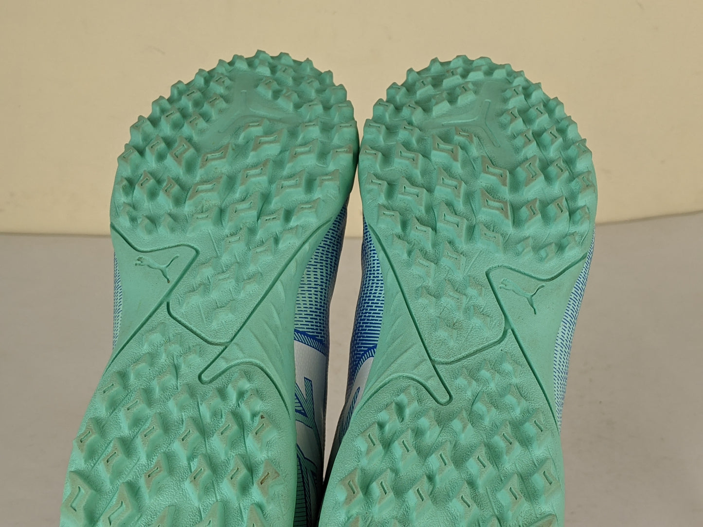 Puma FUTURE 7 PLAY TT Jr Hyperlink Blue-Mint-PUMA White