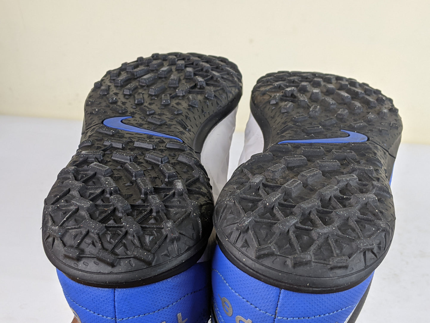 Nike Tiempo Legend 8 Club TF Daybreak - White/Black/Hyper Royal/Metallic Silver