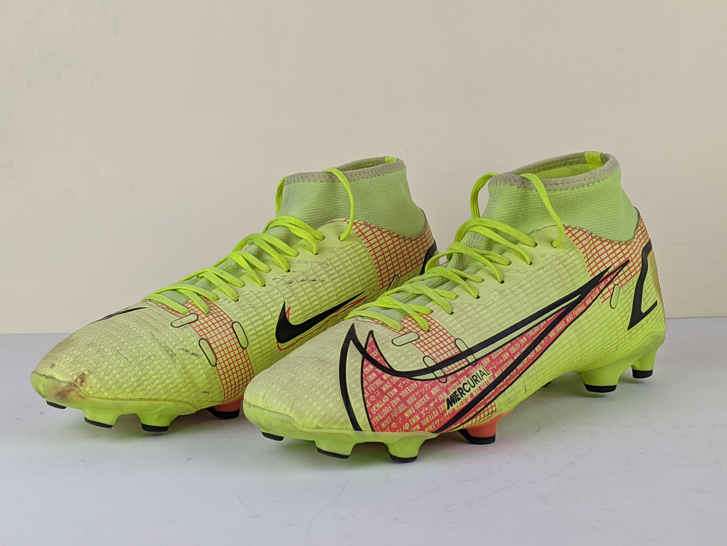 Nike Mercurial Superfly 8 Academy MG Motivation - Volt/Black/Bright Crimson