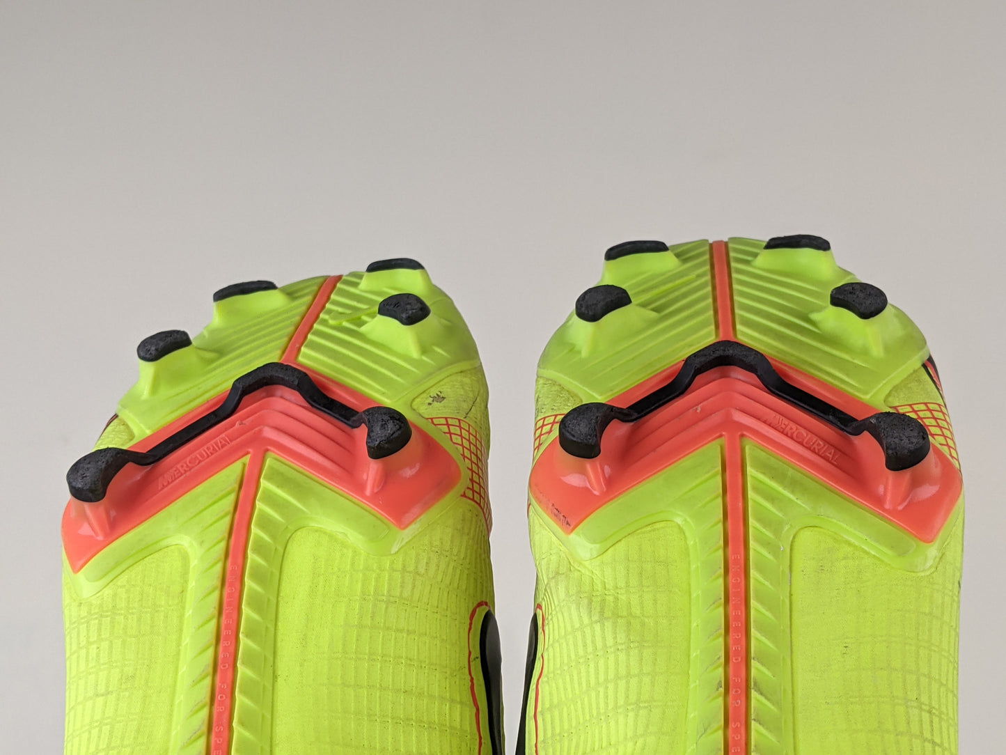 Nike Mercurial Superfly 8 Academy MG Motivation - Volt/Black/Bright Crimson