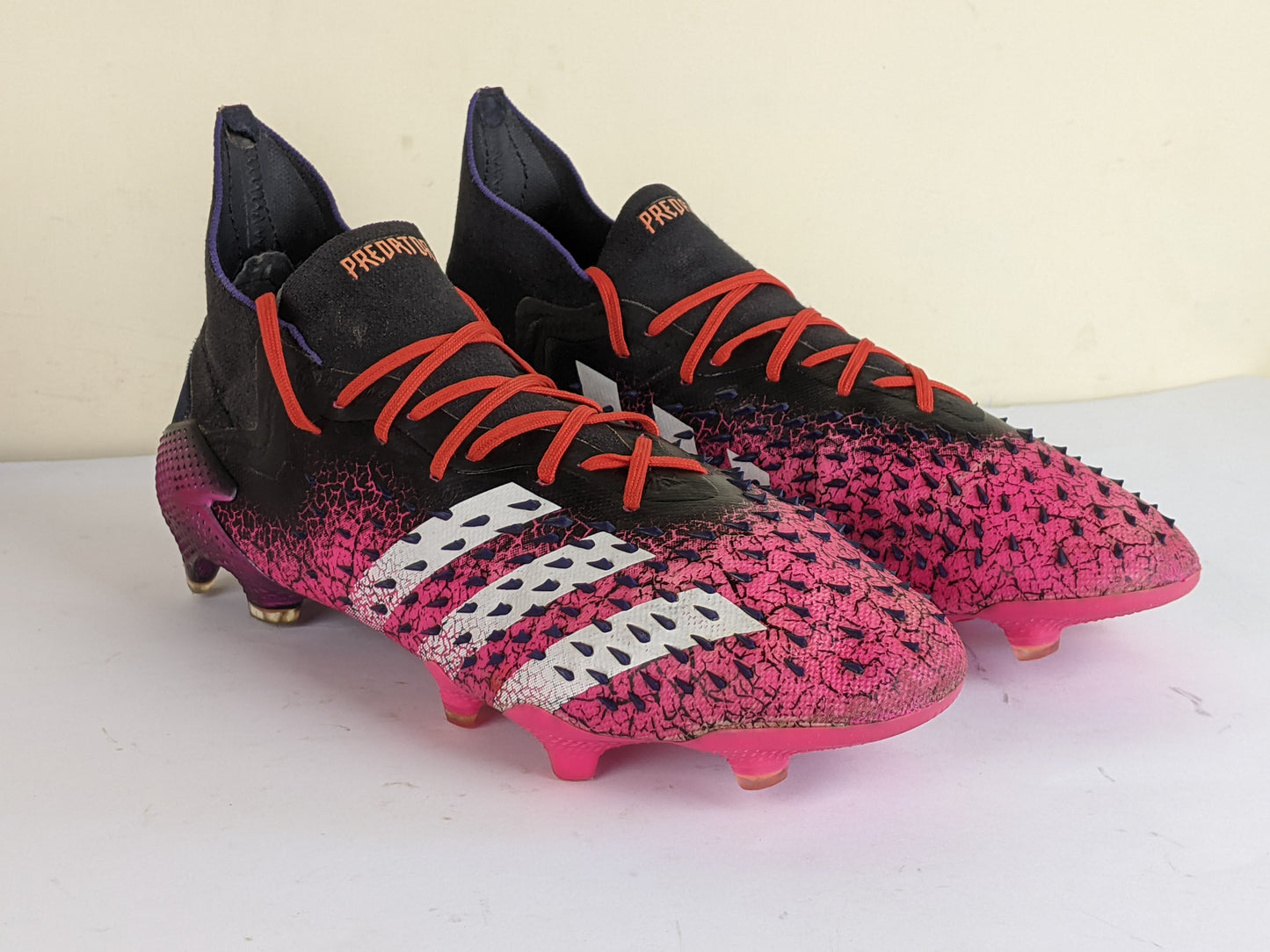 adidas Predator Freak .1 FG/AG Superspectral - Core Black/Footwear White/Shock Pink