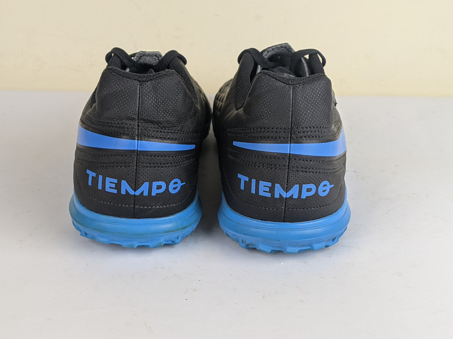 Nike Tiempo Legend 8 Club TF Under The Radar - Black/Blue Hero