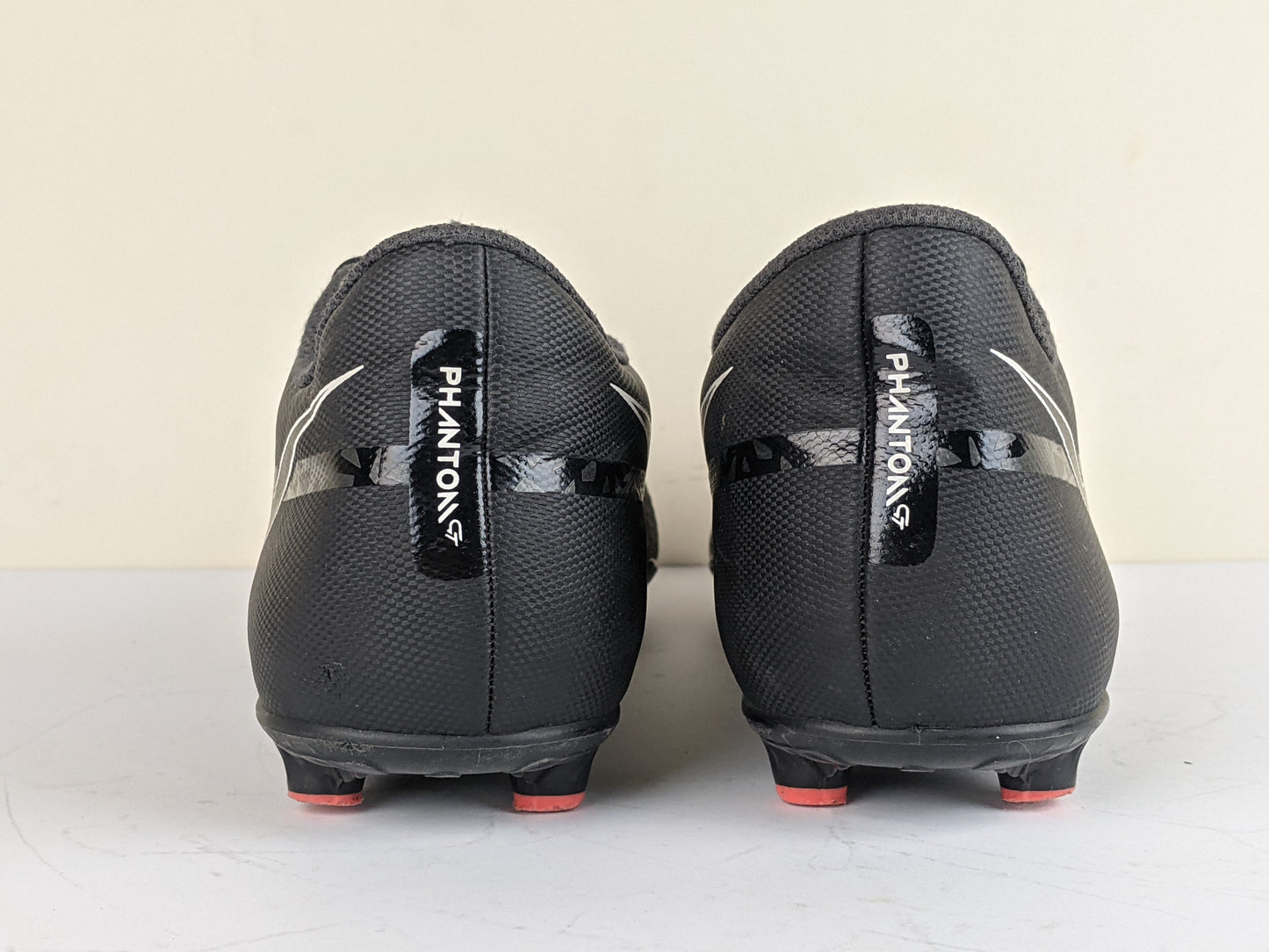 Nike Phantom GT 2 Club MG Shadow - Black/Summit White/Bright Crimson