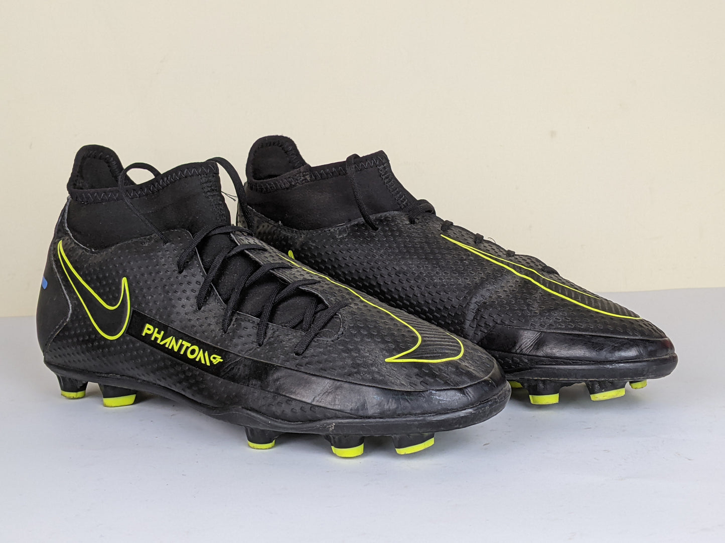 Nike Phantom GT Club DF MG Black x Prism - Black/Cyber Yellow/Lite Photo Blue