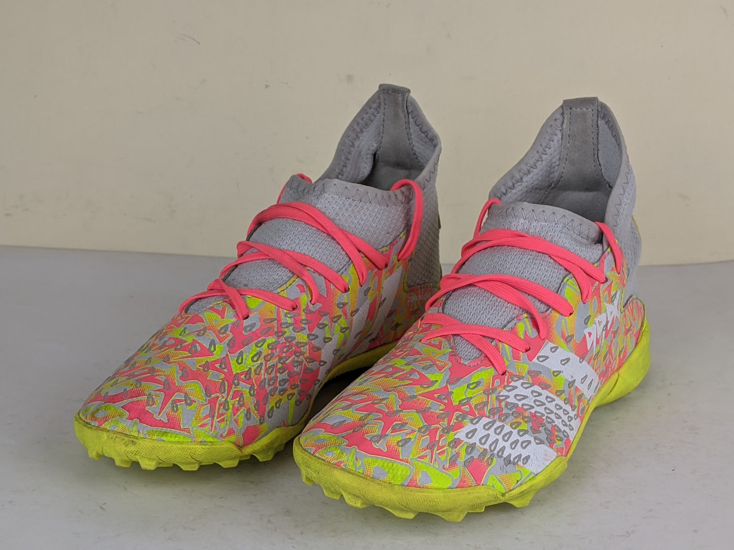 adidas Predator Freak .3 TF Numbers Up - Cool Grey/Footwear White/Solar Yellow - Kids