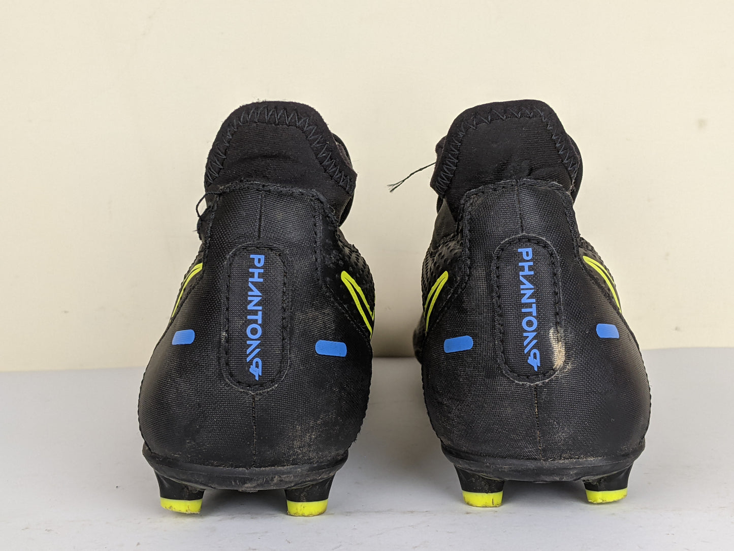 Nike Phantom GT Club DF MG Black x Prism - Black/Cyber Yellow/Lite Photo Blue