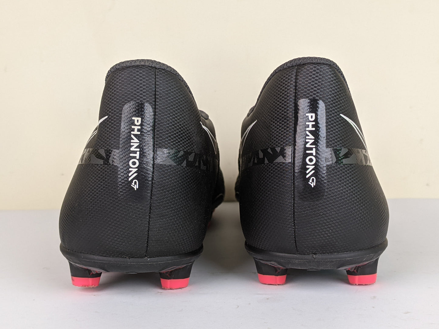 Nike Phantom GT 2 Club MG Shadow - Black/Summit White/Bright Crimson