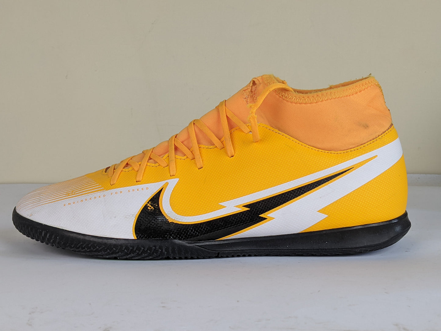 Nike Mercurial Superfly 7 Club IC Daybreak - Laser Orange/Black/White (Slightly Damaged)