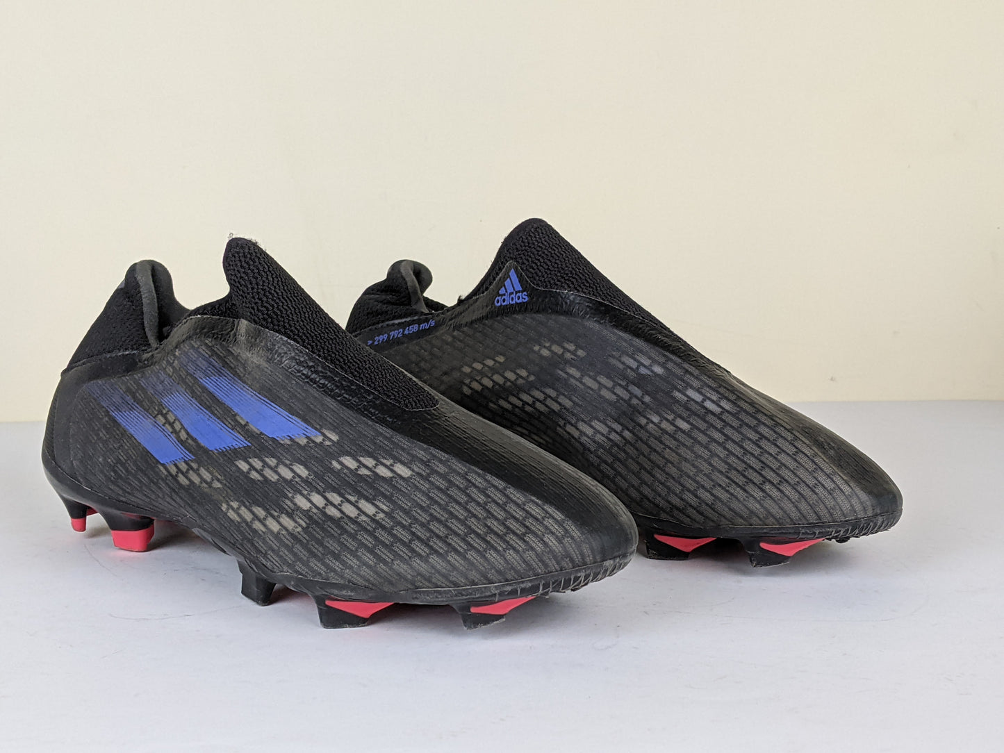 adidas X Speedflow .3 Laceless FG Edge of Darkness - Core Black/Sonic Ink/Solar Yellow