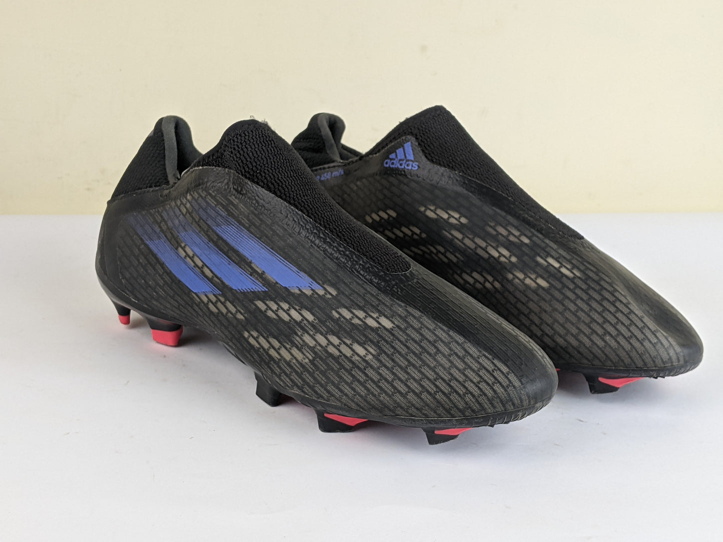 adidas X Speedflow .3 Laceless FG Edge of Darkness - Core Black/Sonic Ink/Solar Yellow