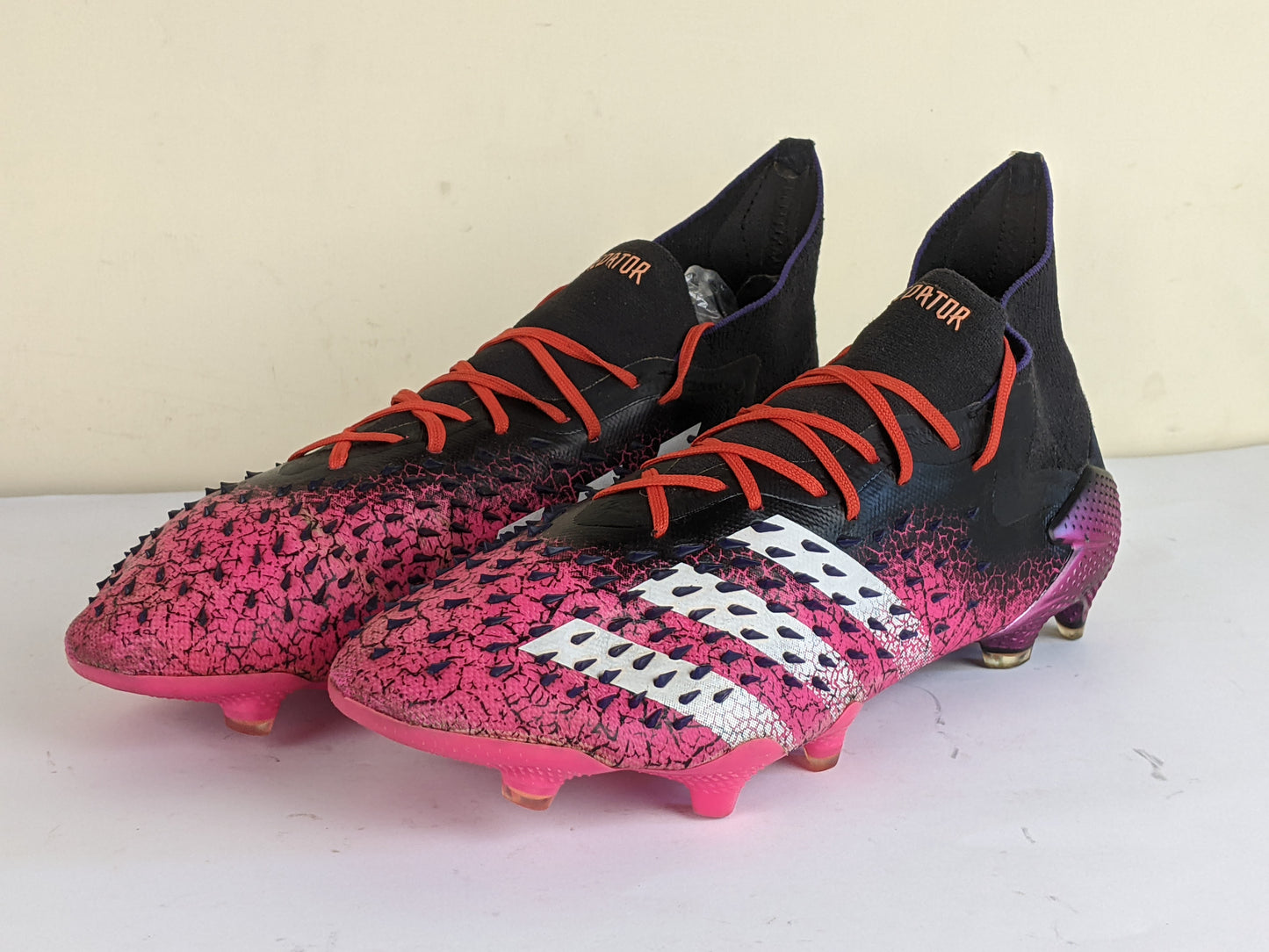 adidas Predator Freak .1 FG/AG Superspectral - Core Black/Footwear White/Shock Pink