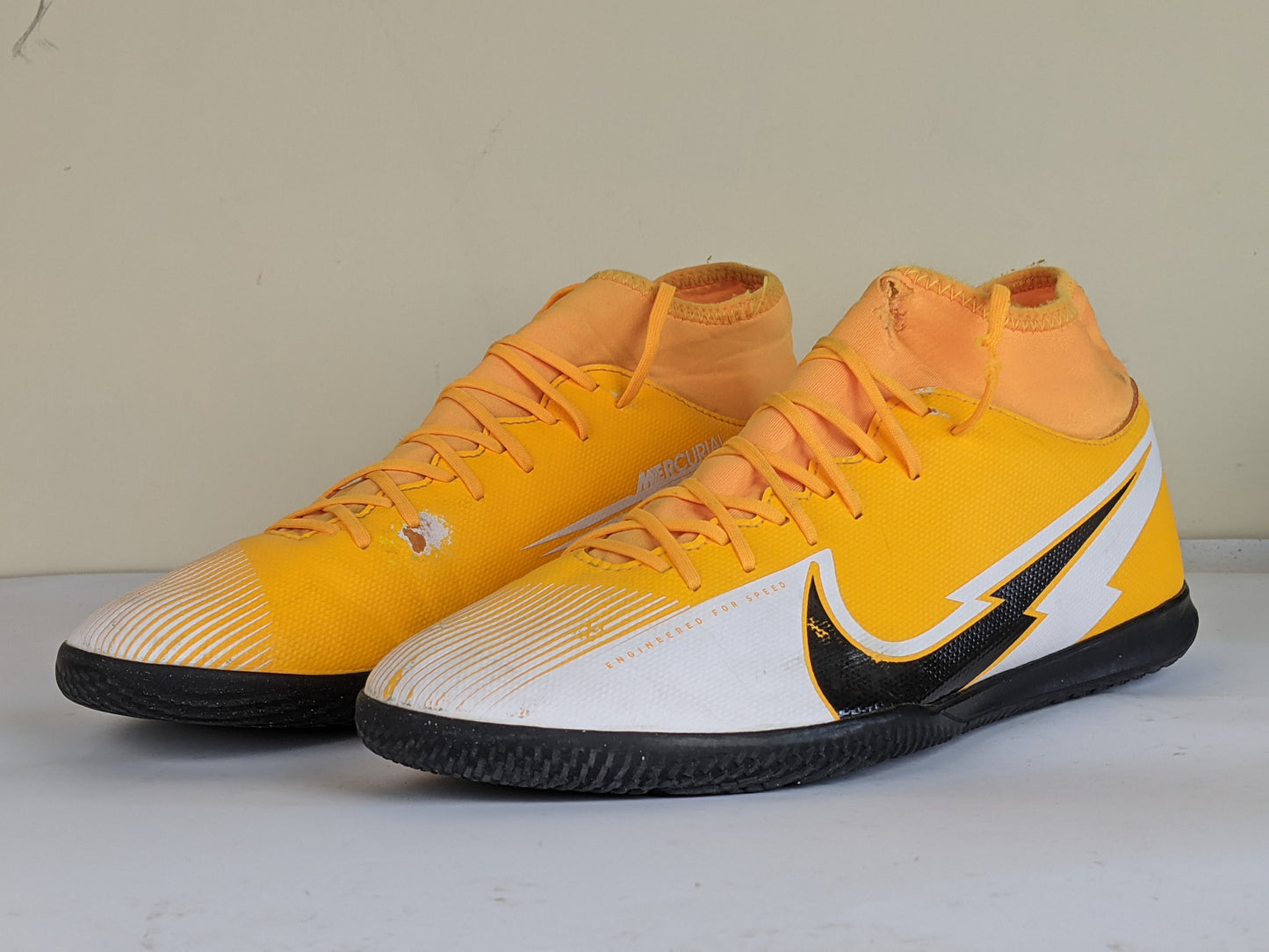 Nike Mercurial Superfly 7 Club IC Daybreak - Laser Orange/Black/White (Slightly Damaged)