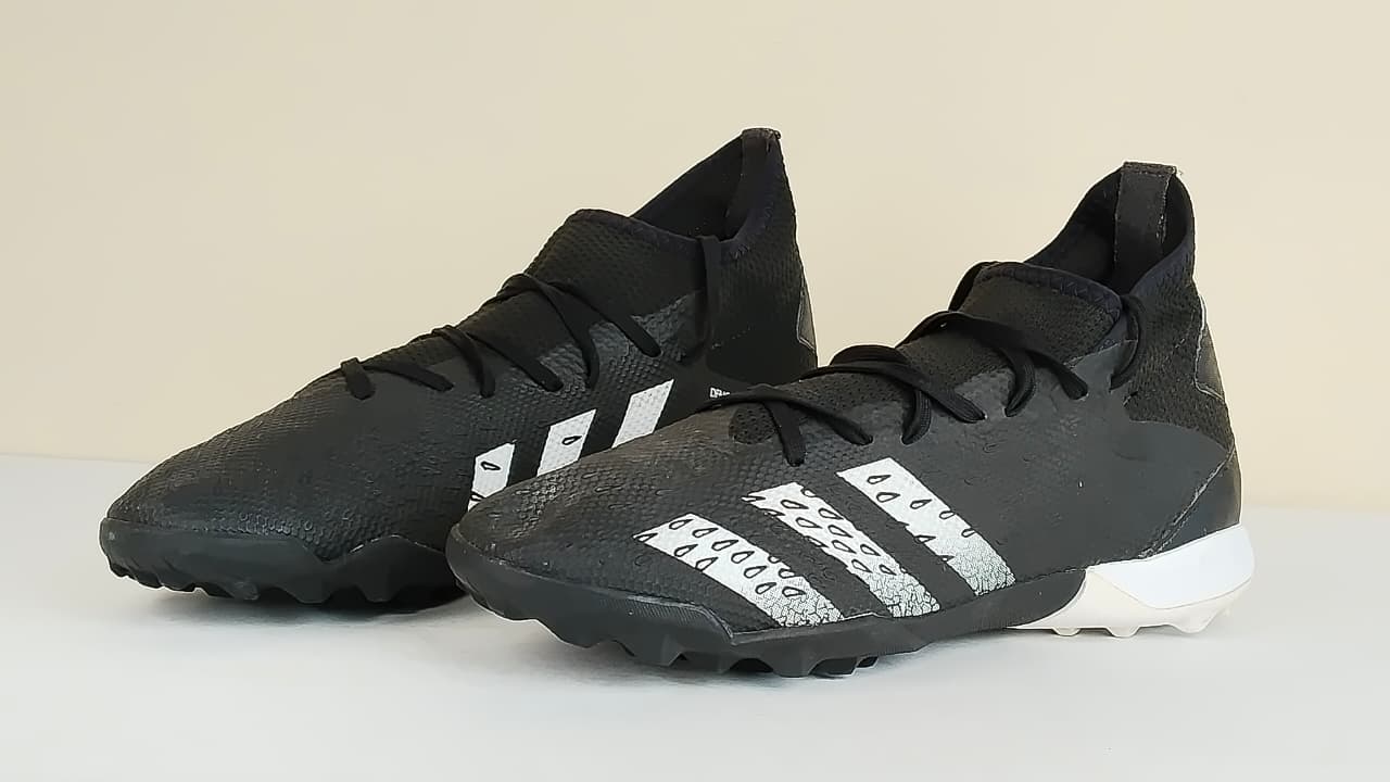 adidas Predator Freak .3 TF Escapelight - Core Black/Footwear White