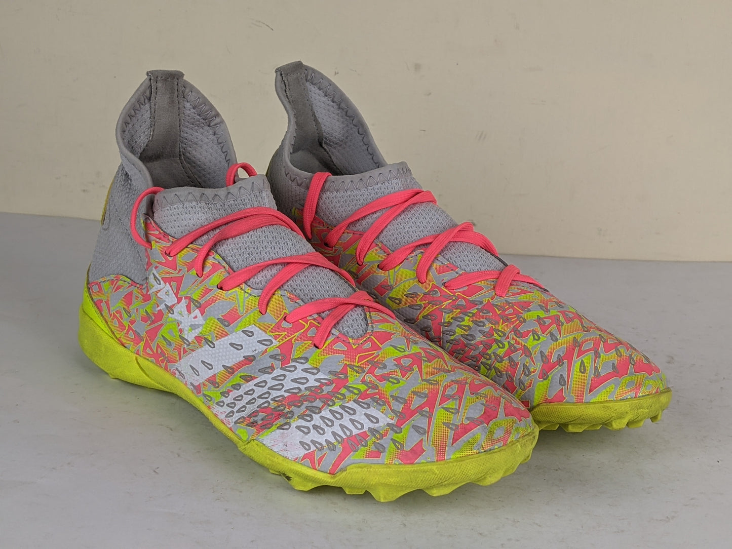 adidas Predator Freak .3 TF Numbers Up - Cool Grey/Footwear White/Solar Yellow - Kids