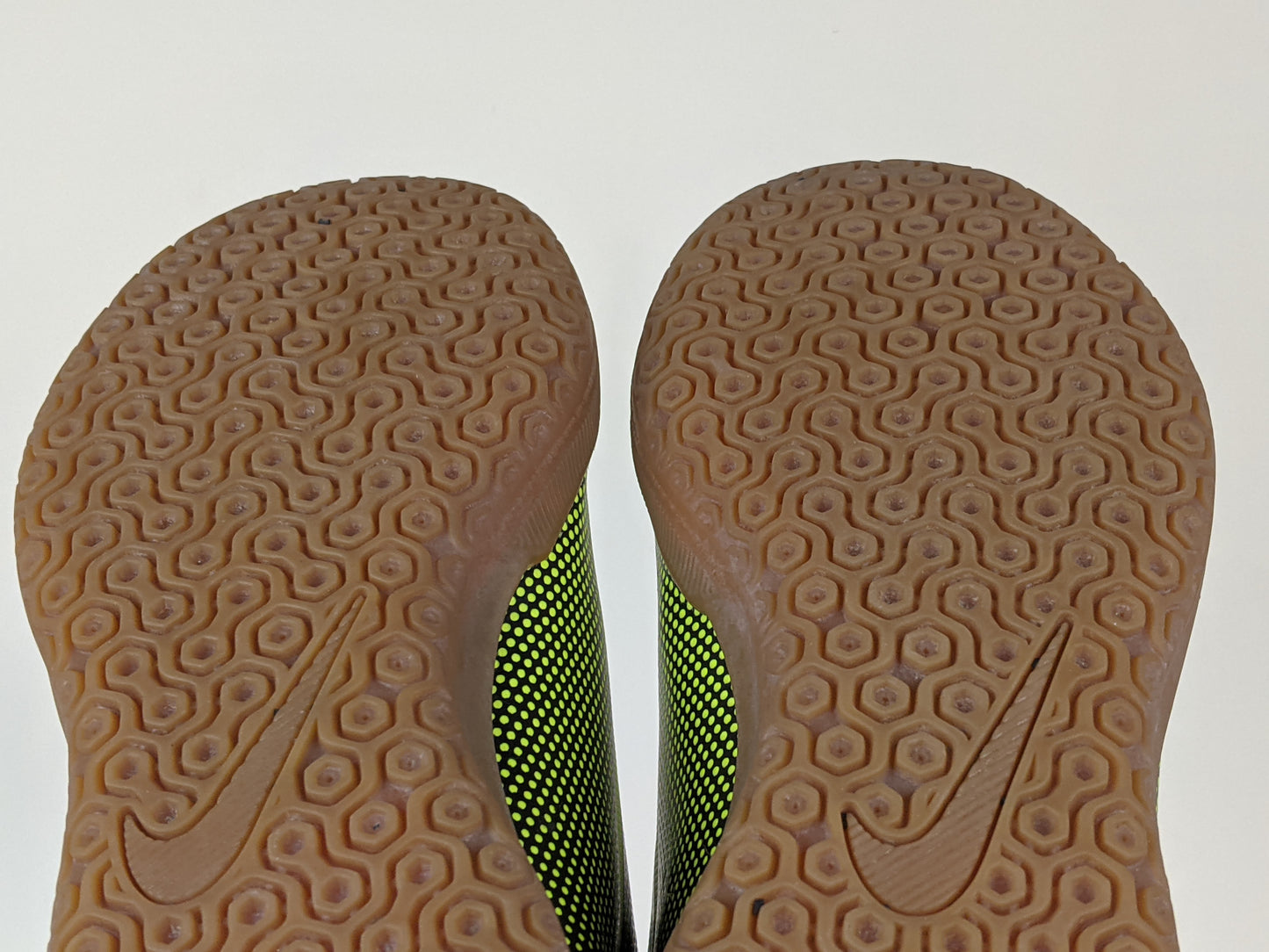 Nike Bravata IC 'Black/Green