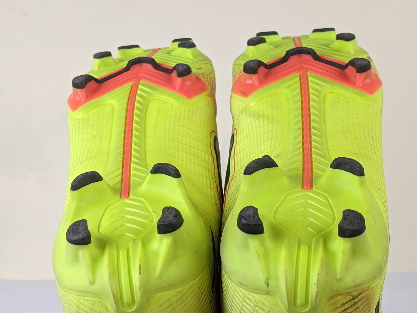 Nike Mercurial Superfly 8 Academy MG Motivation - Volt/Black/Bright Crimson