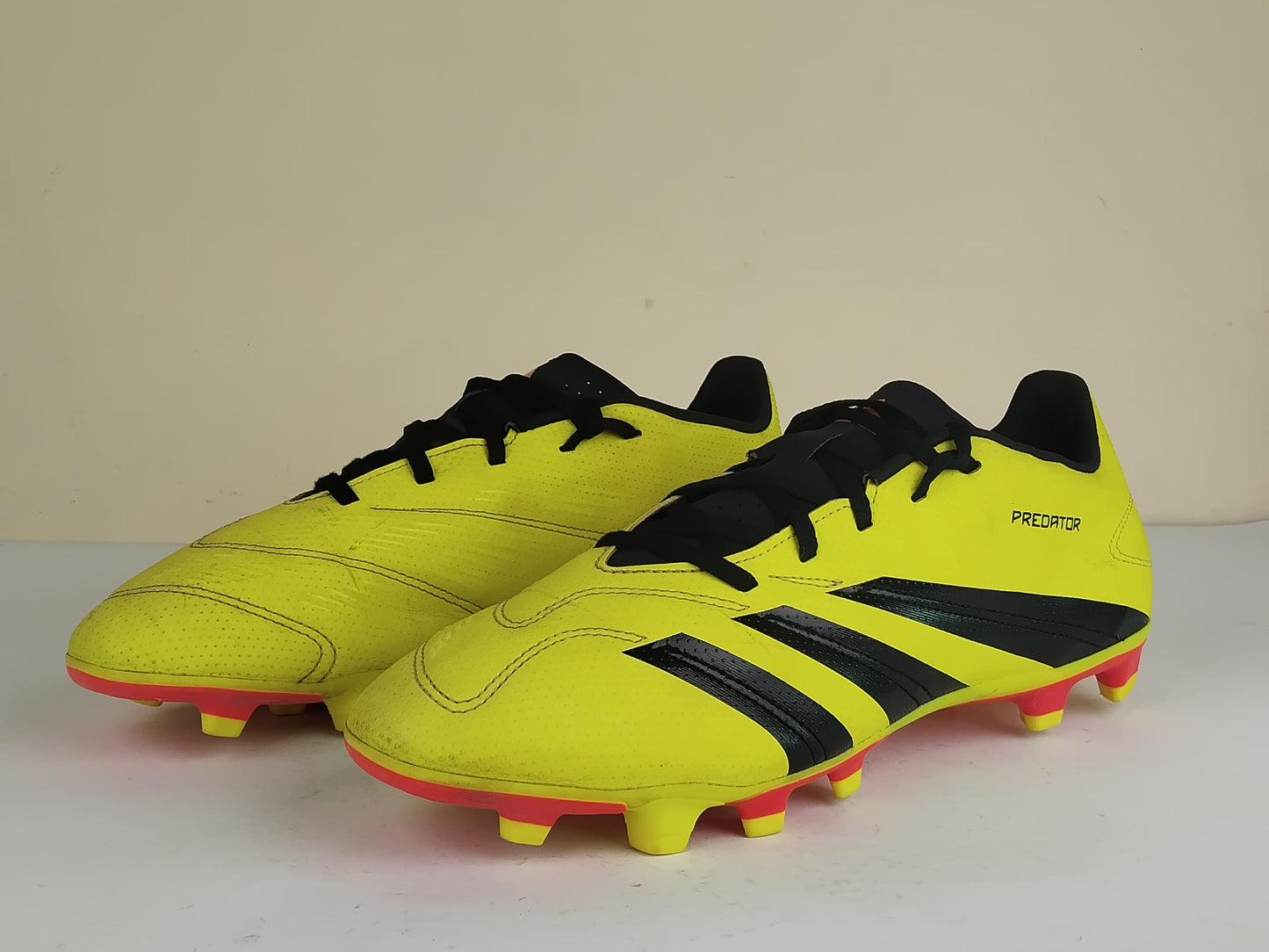 adidas Predator Club FxG Energy Citrus - Solar Yellow/Core Black/Solar Red