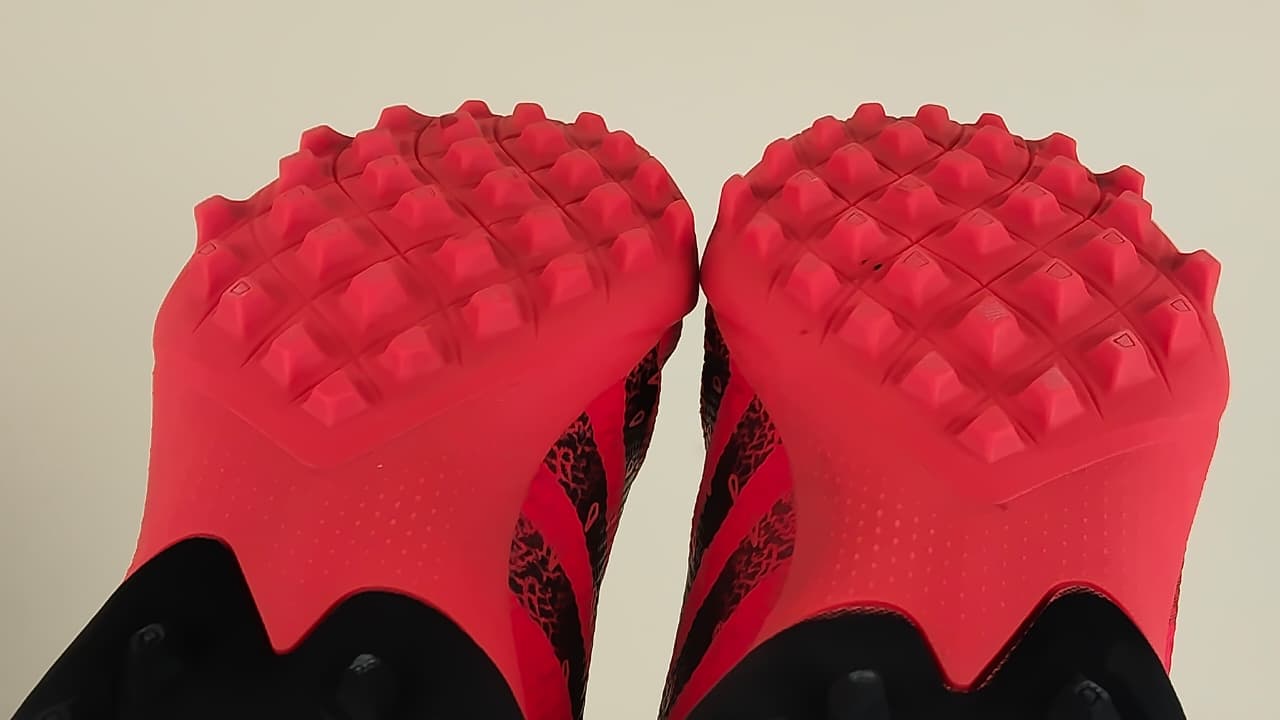 adidas Predator Freak .3 Laceless TF Meteorite - Red/Core Black/Solar Red