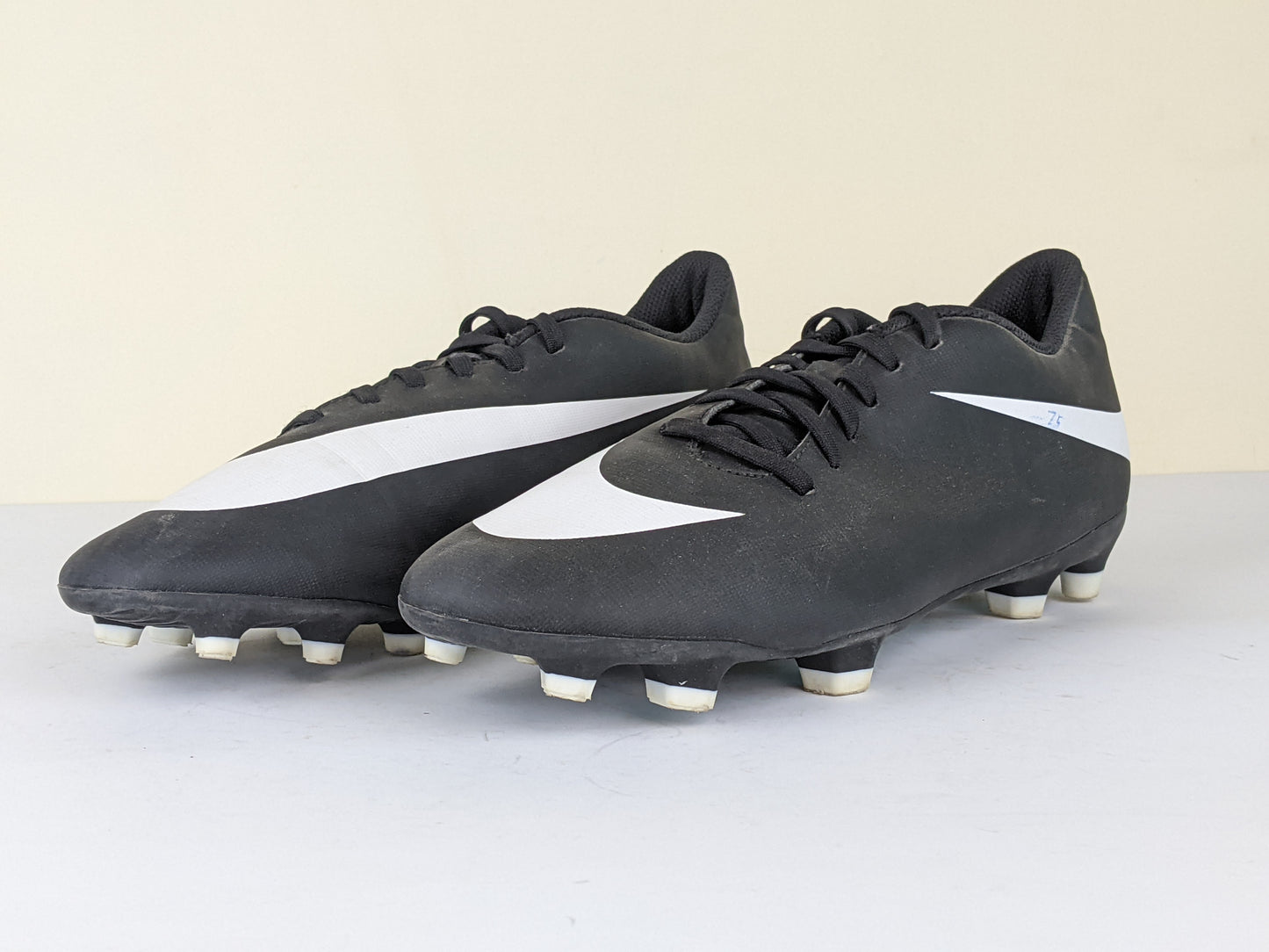 Nike Bravata FG 'Black/White