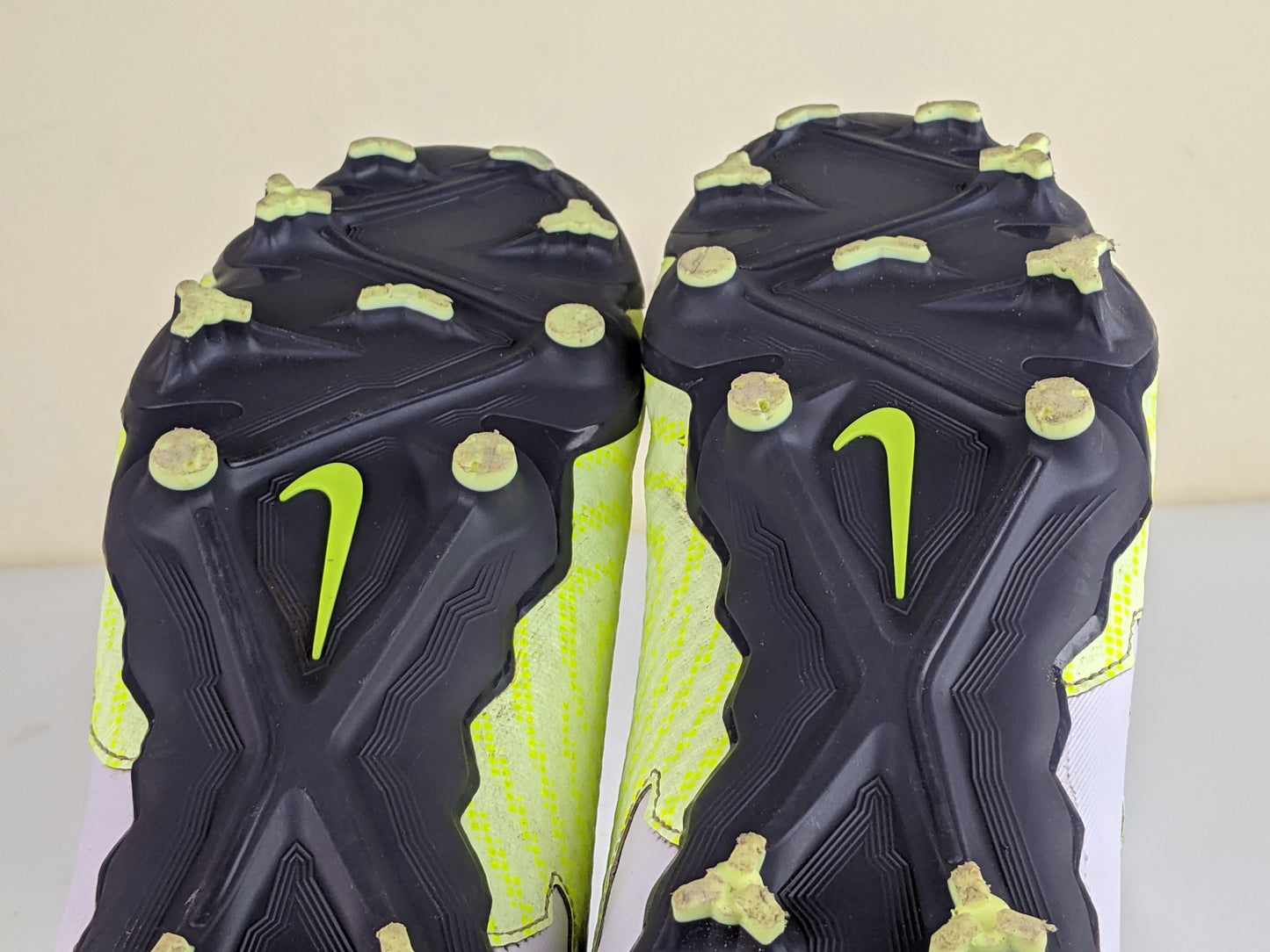 Nike Phantom GX Academy MG Luminous - Barely Volt/Gridiron/Barely Grape