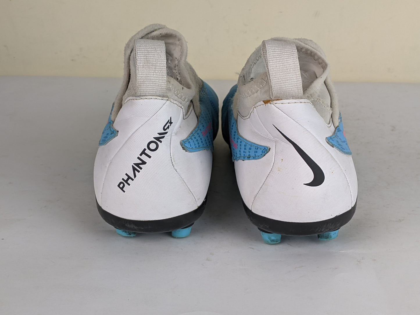 Nike Phantom GX Academy DF AG Blast - Baltic Blue/Pink Blast/White/Laser Blue Kids