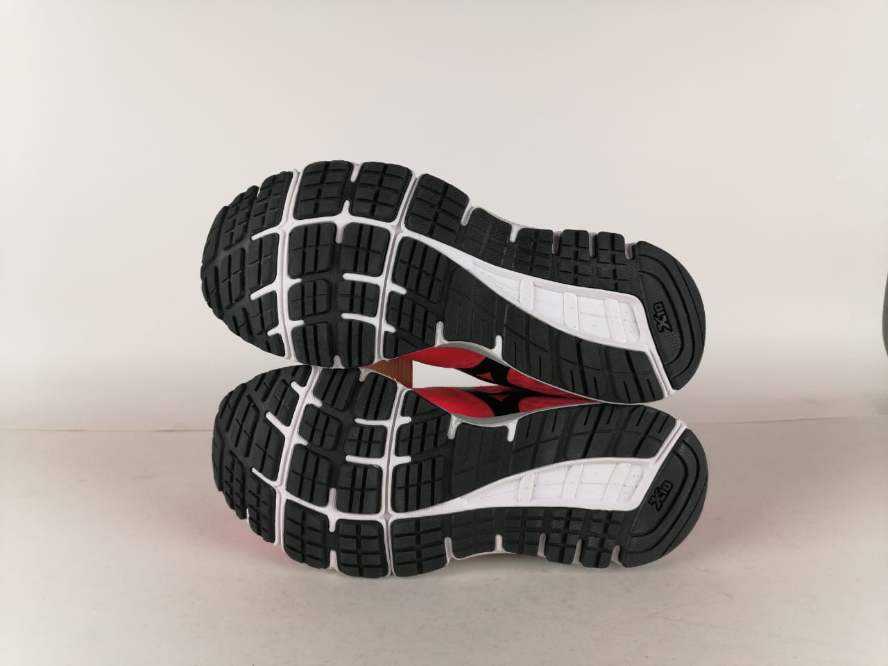 Mizuno Synchro MX Wmns 'Pink/Grey/White'-Running-Athletic Corner