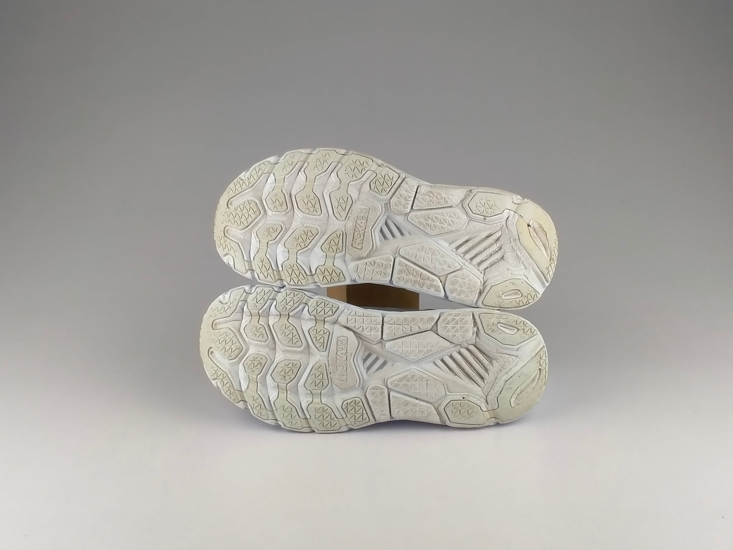Hoka One One Wmns Clifton 7 'All White'-Running-Athletic Corner