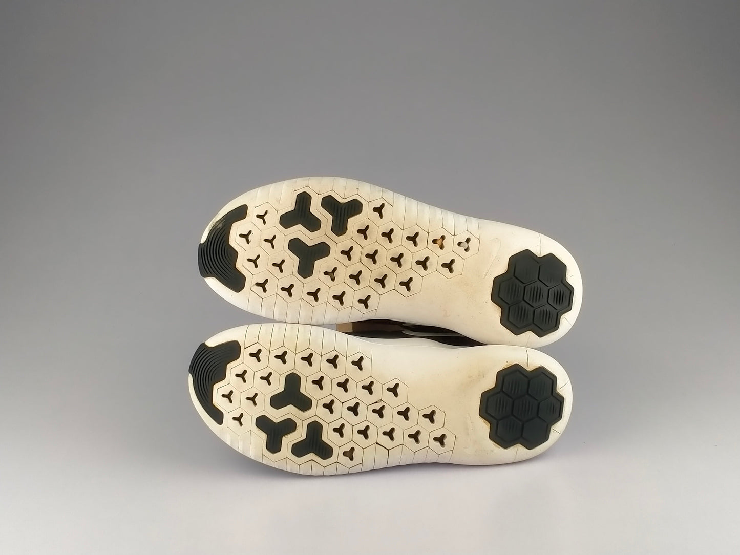 Nike Epic React Flyknit 2 'Black'-Running-Athletic Corner