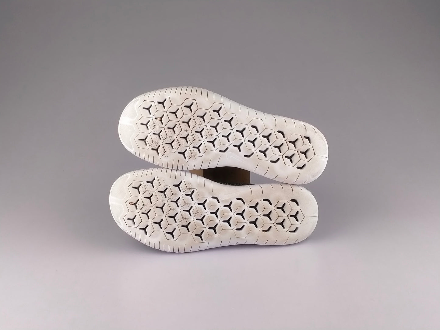 Nike Wmns Free RN Flyknit 2018 'White/Black'-Running-Athletic Corner