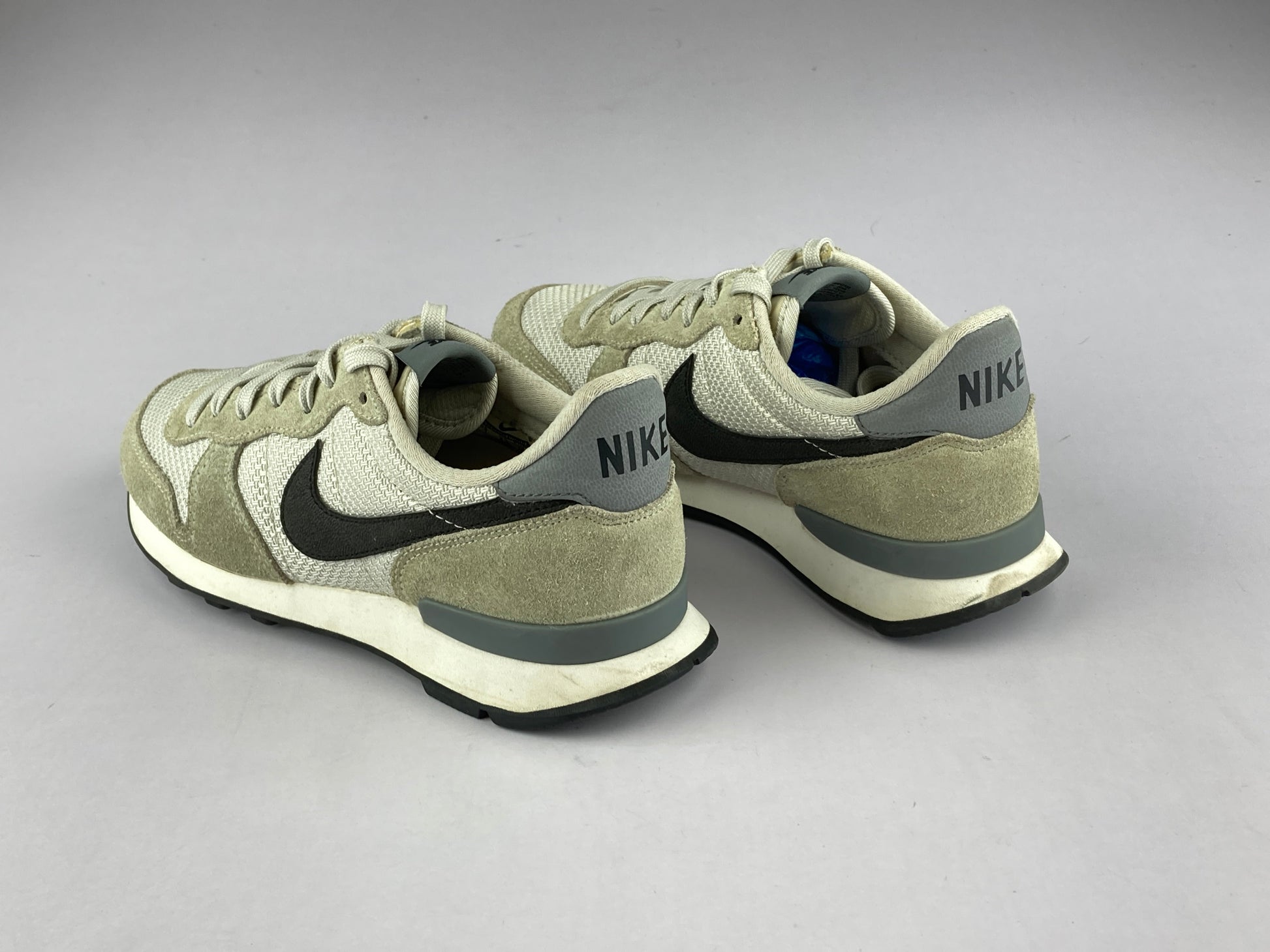 Nike Wmns Internationalist 'Light Bone/Cool Grey'-Running-Athletic Corner