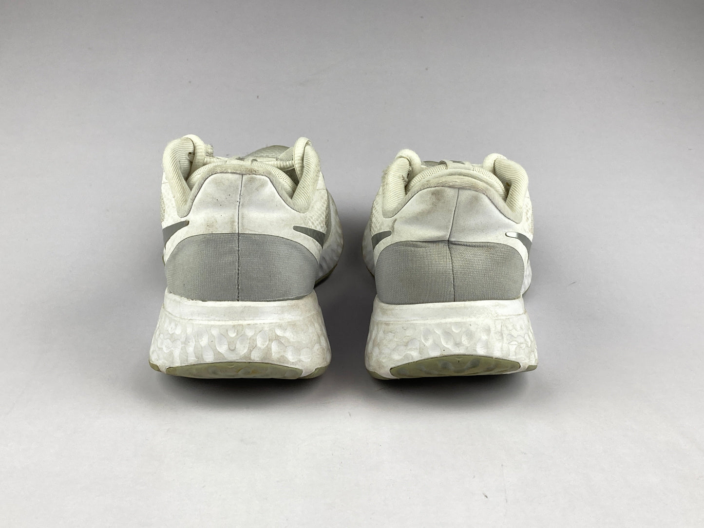 Nike Wmns Revolution 5 'White/Pure Platinum'-Footwear-Athletic Corner