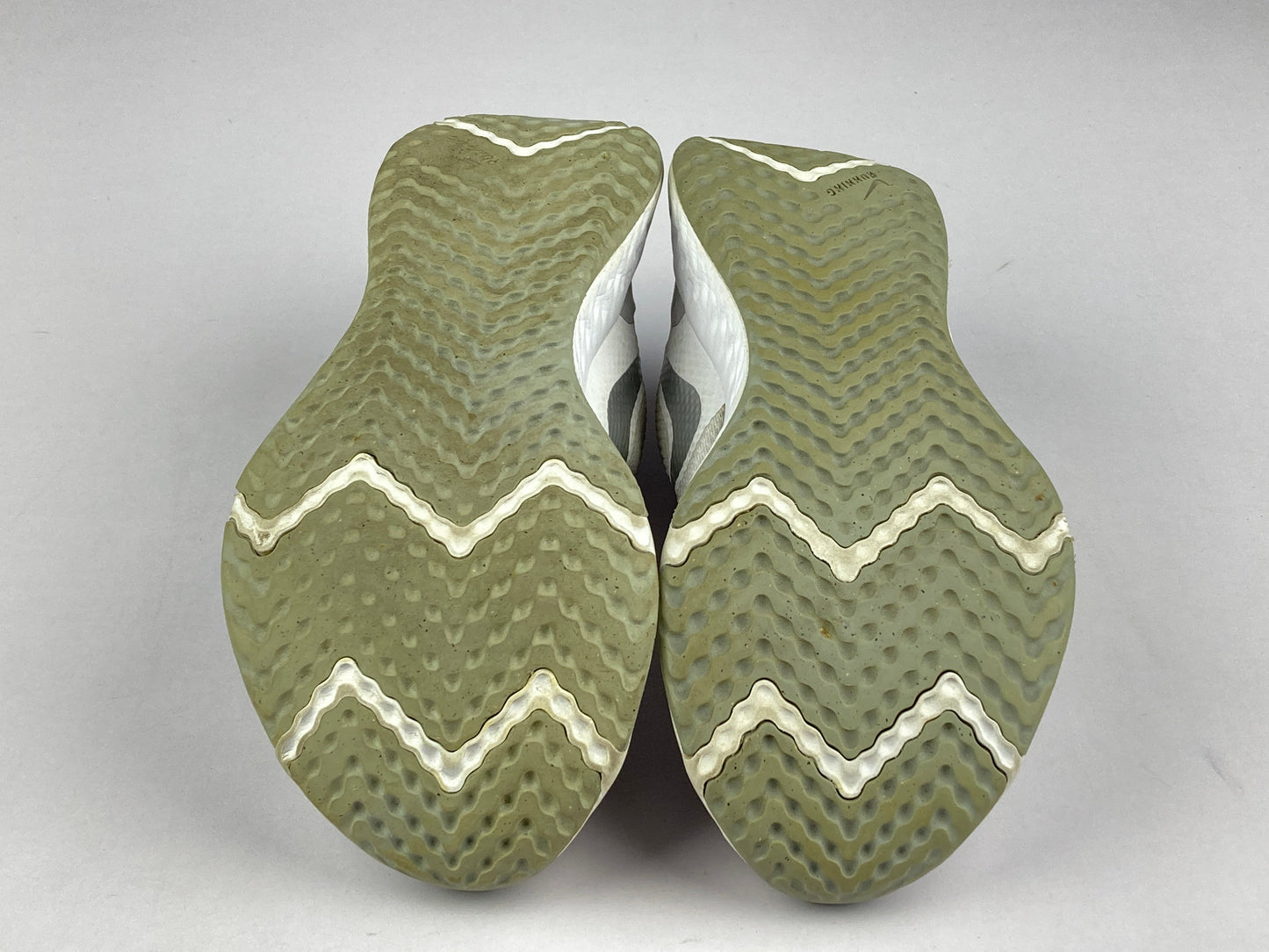 Nike Wmns Revolution 5 'White/Pure Platinum'-Footwear-Athletic Corner