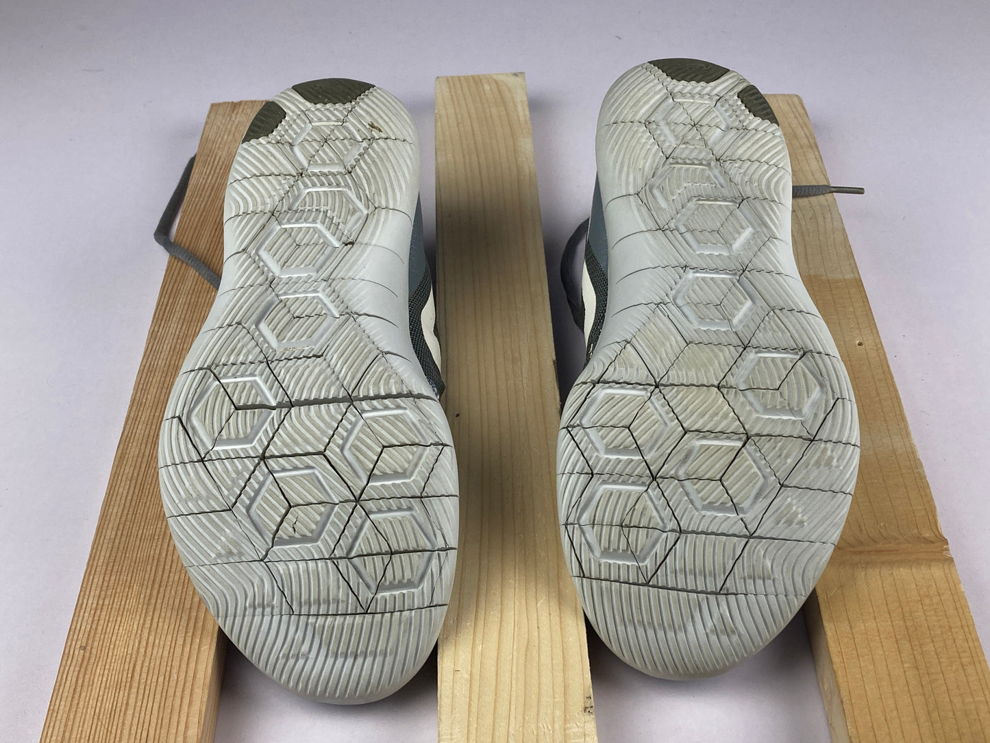 Nike Flex Contact 'Grey White' 908983-011-Running-Athletic Corner