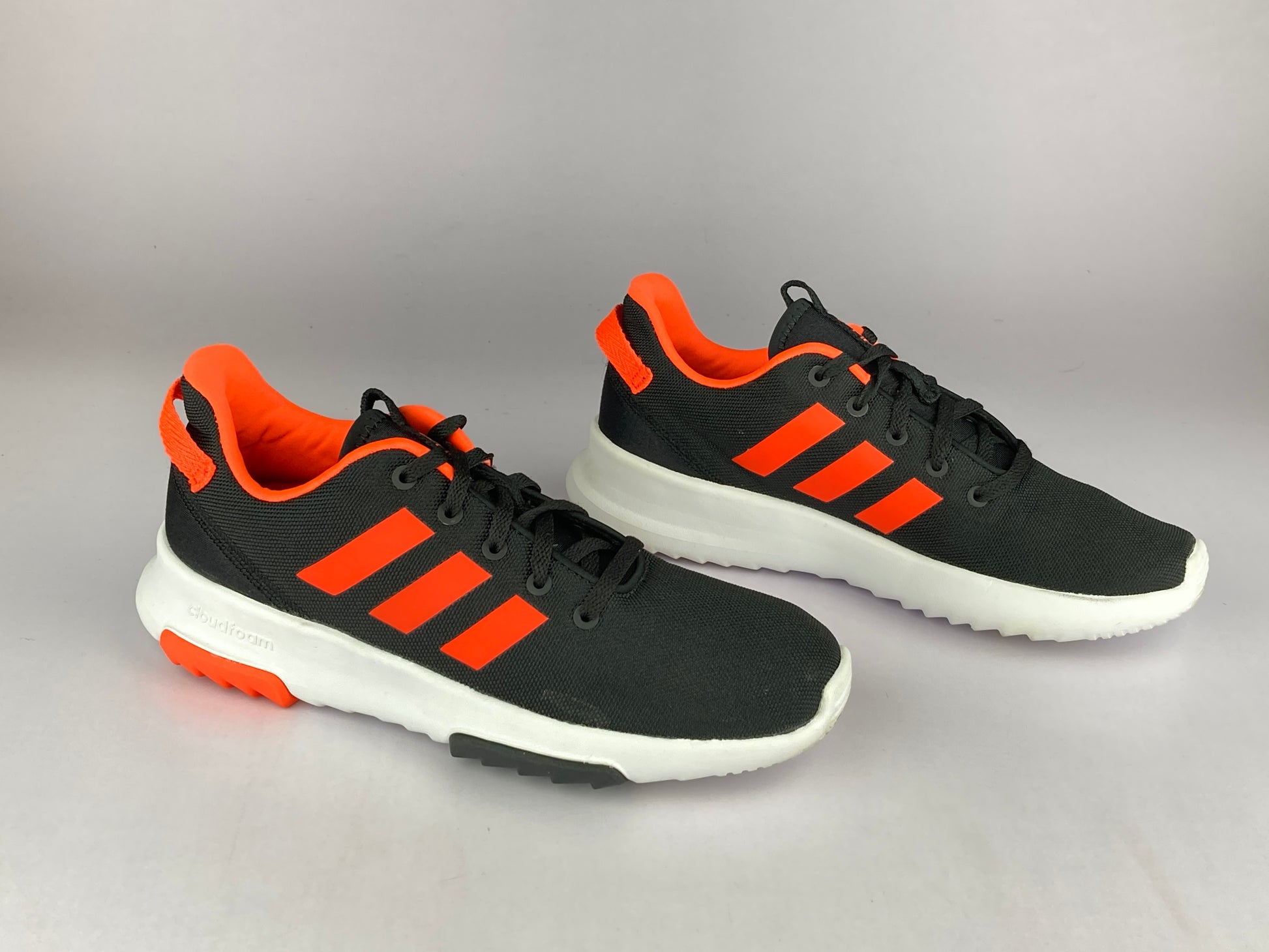 Shoes that are available online in Pakistan at athleticorner.com
