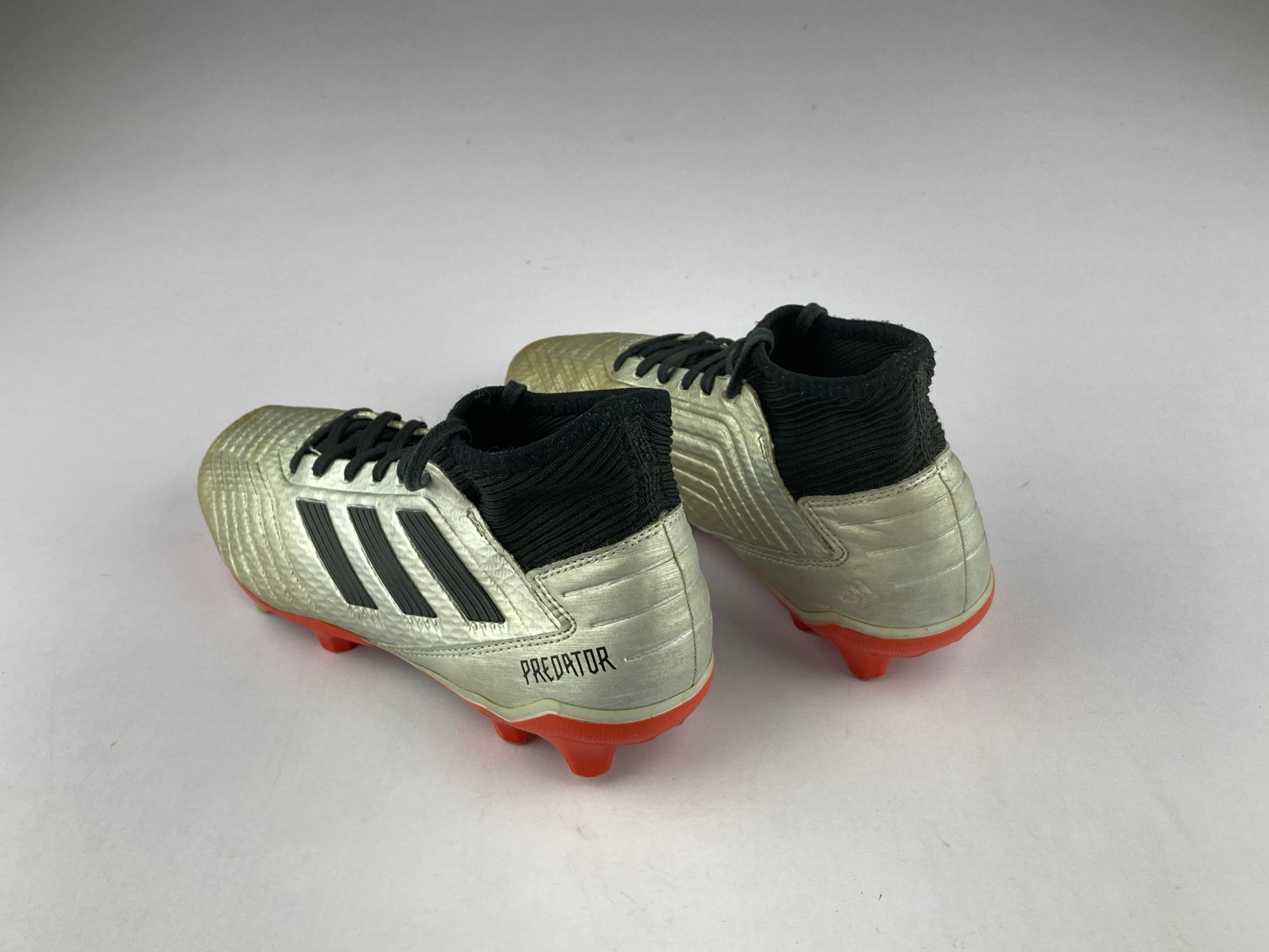 Shoes that are available online in Pakistan at athleticorner.com